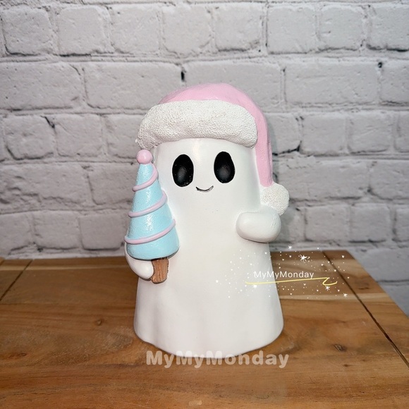 T.J.Maxx Other - Christmas Ghost with Pink Beanie and Tree
